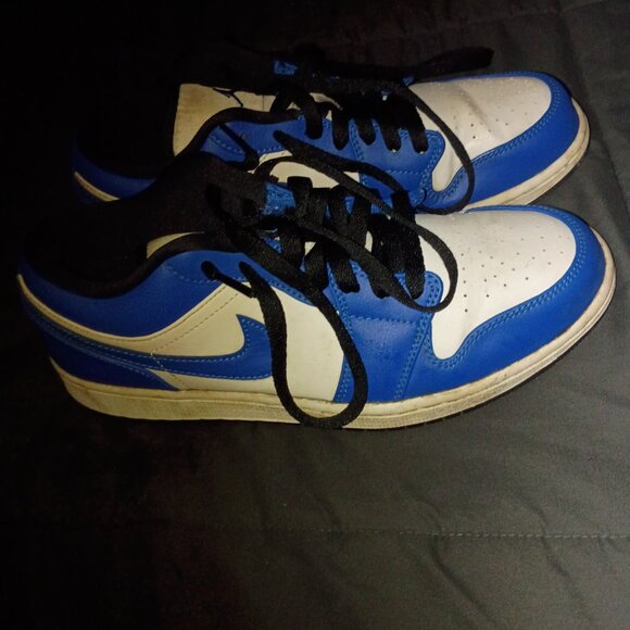 JORDAN RETRO OG AIR 1 ONES GAME ROYAL VARSITY BLUE SIZE 8 1/2  - 553558-124 - Picture 2 of 8